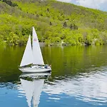 Am Edersee 公寓 *